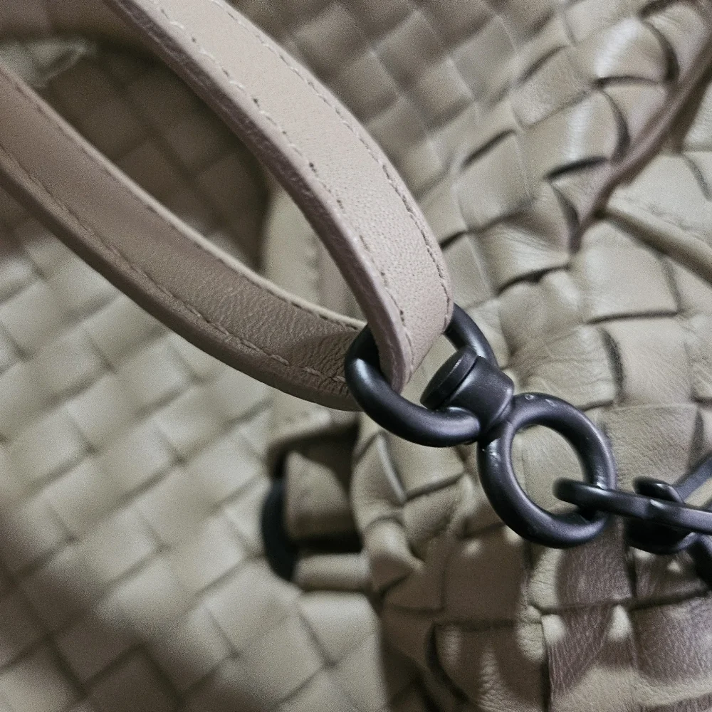 Bottega Veneta Intrecciato Leather Satchel / Crossbody – Beige (Mirror Included)
